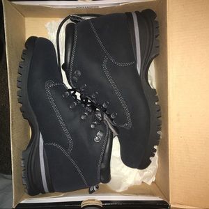 Sporto black hiking boots